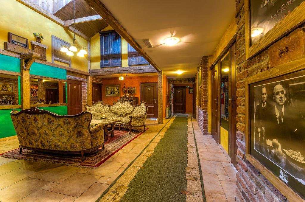 Hotel Restauracja Jas Wedrowniczek Rymanow ภายนอก รูปภาพ